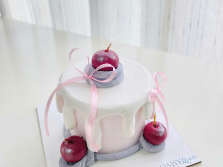 BÁNH TẠO HÌNH CHERRY-NƠ HỒNG-KEM CHẢY
