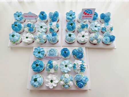 CUP108-CUPCAKE HOA KEM SỮA TƯƠI