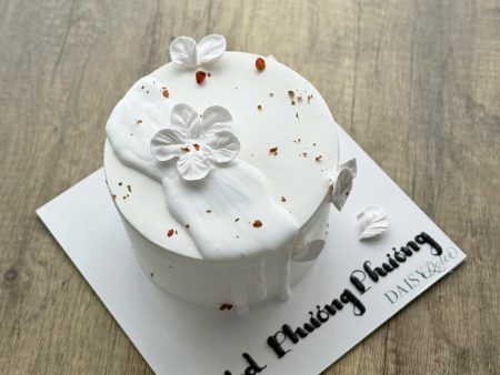 BÁNH KEM CHẢY HOA ĐƠN GIẢN
